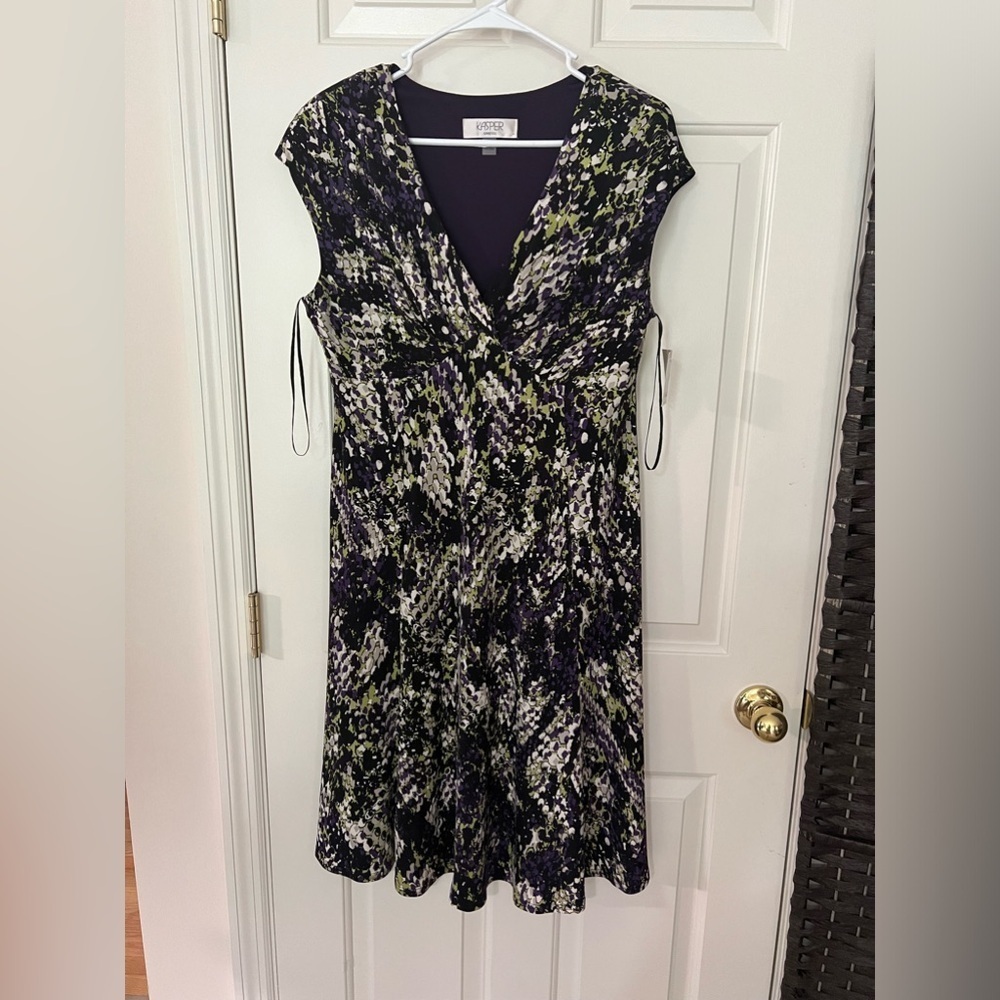 Kasper Dress Size 10, NWT purple, light green, black, white - Picture 2 of 13